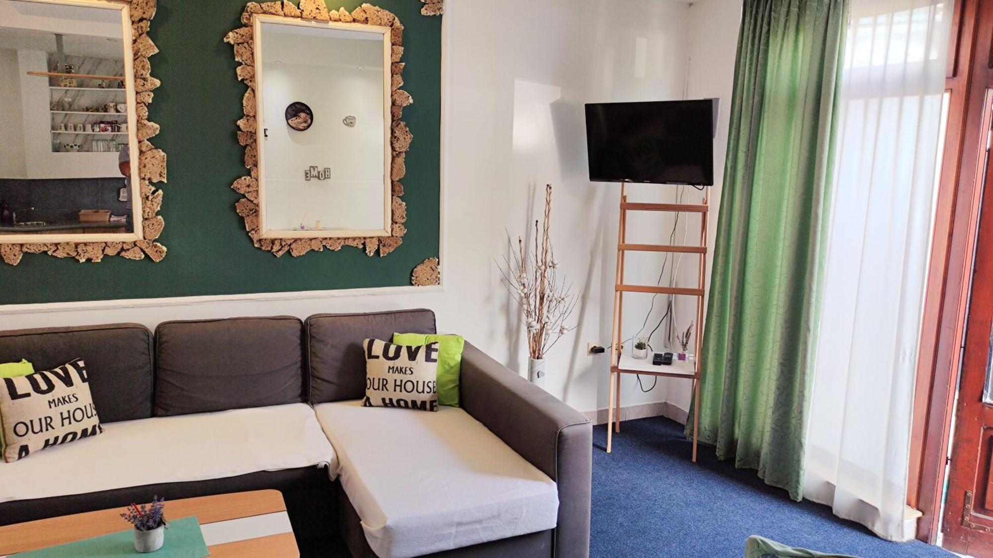 077 Apartment